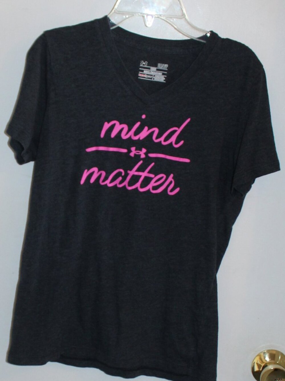 Under Armour Dark Gray Heather with Pink Mind over Matter, Size Small